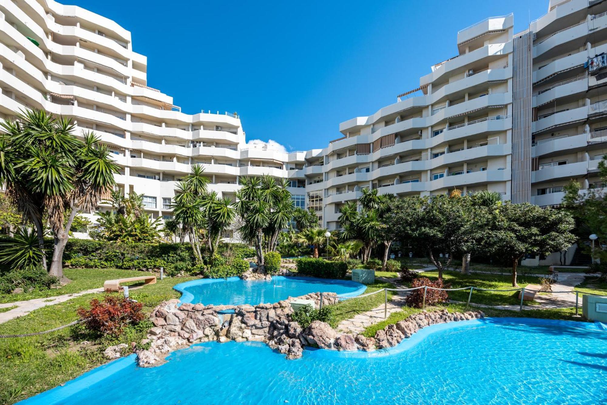Benalbeach Premium Apartments By Alfresco Stays Benalmadena Exterior photo